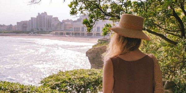 Les options de logement pour des vacances en Pays Basque : hôtels, camping, locations de vacances